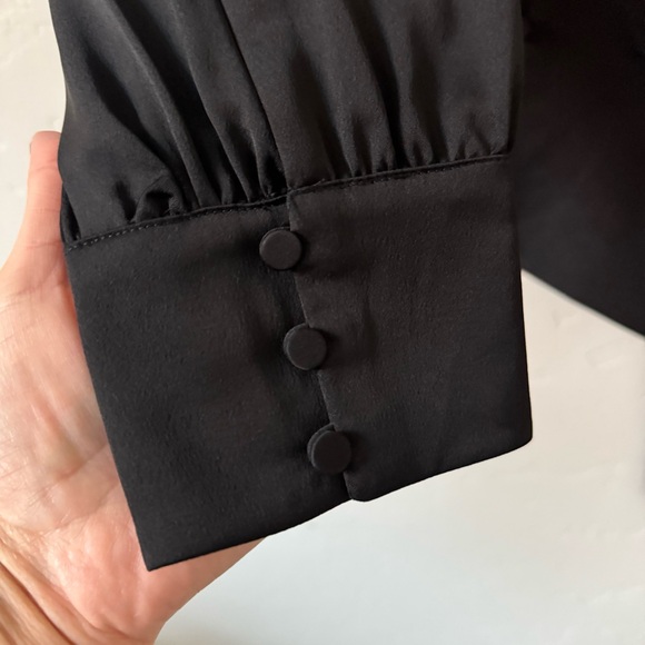 J. Crew V-Neck Button Front Satin Blouse Size 8 - Picture 10 of 15